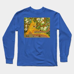 A leopard resting on a tree Long Sleeve T-Shirt